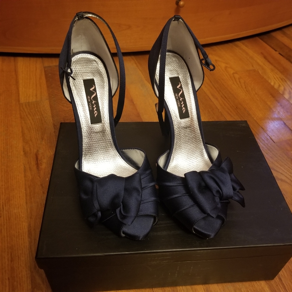 Woman's dress shoes